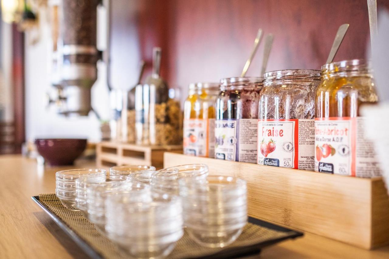 基里亚德波尔多罗蒙酒店 洛尔蒙特 外观 照片