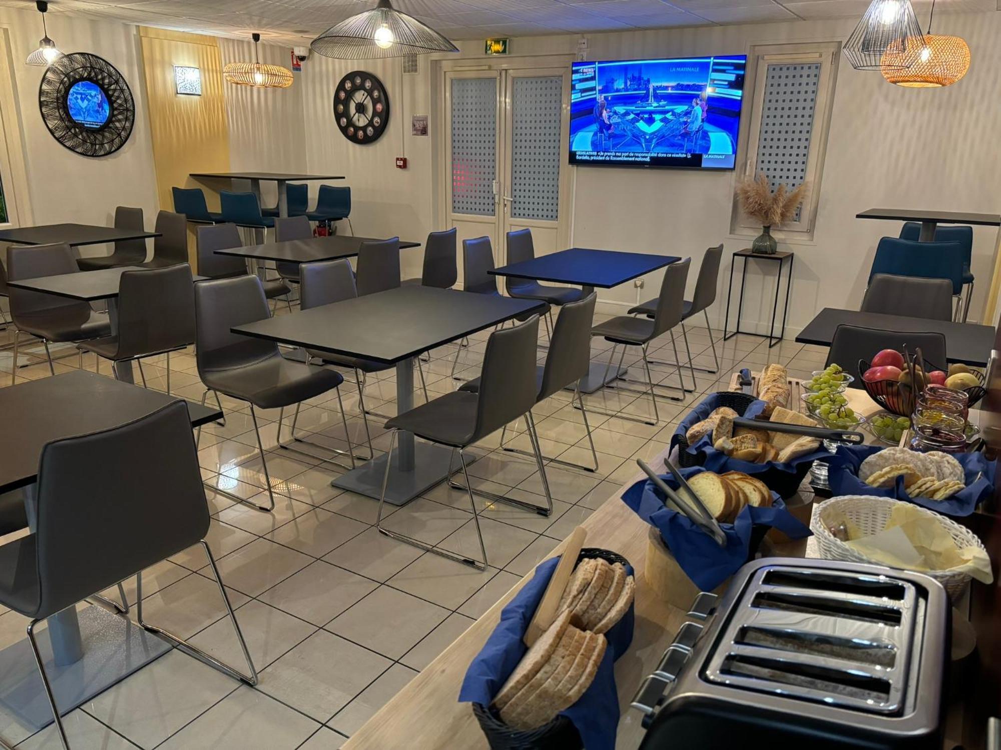 基里亚德波尔多罗蒙酒店 洛尔蒙特 外观 照片